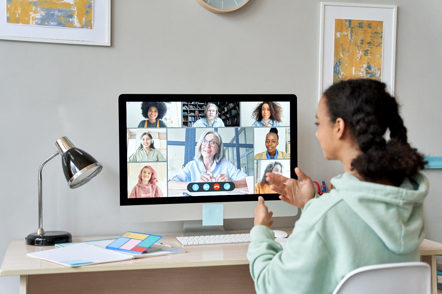 Travailler l’oral à l’ère des contacts en ligne